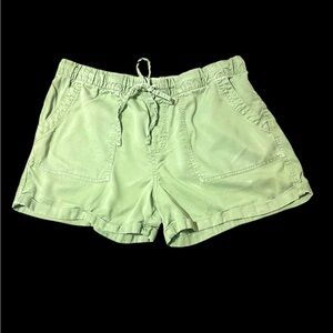 GAP Women's Green Casual Shorts Large